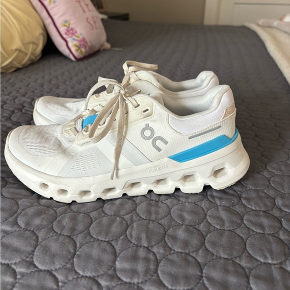 On Cloud Cloudrunner 2 women’s - Picture 4 of 5